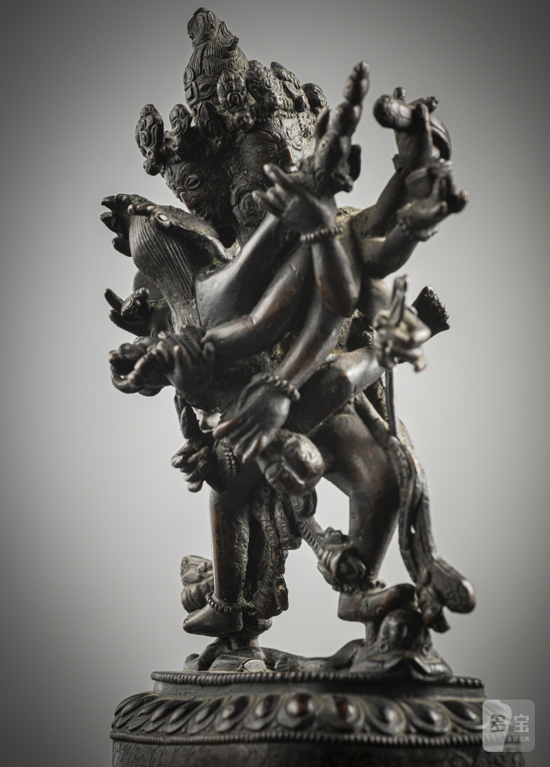 A BRONZE FIGURE OF CAKRASAMVARA AND HIS PARJNA - 图3